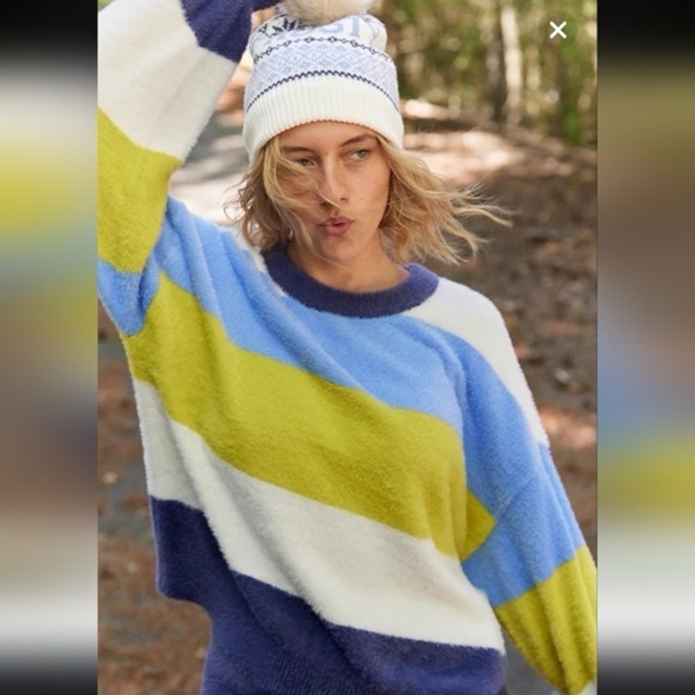 Aerie Flurry Fuzzy Crewneck Sweater